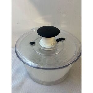 Oxo Good Grips little herbs salad spinner